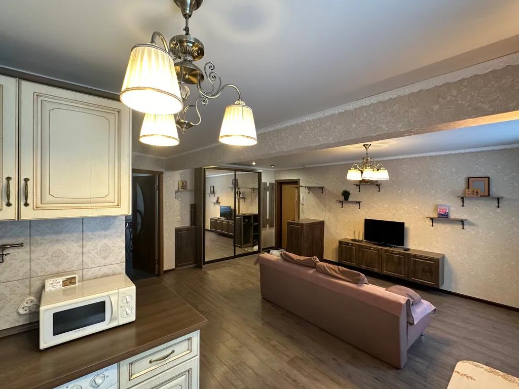 2х комнатная квартира-студия в центре города