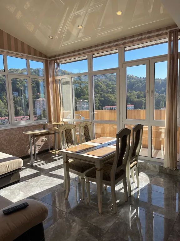 Просторная квартира в центре Хосты — аренда посуточно в Хоста