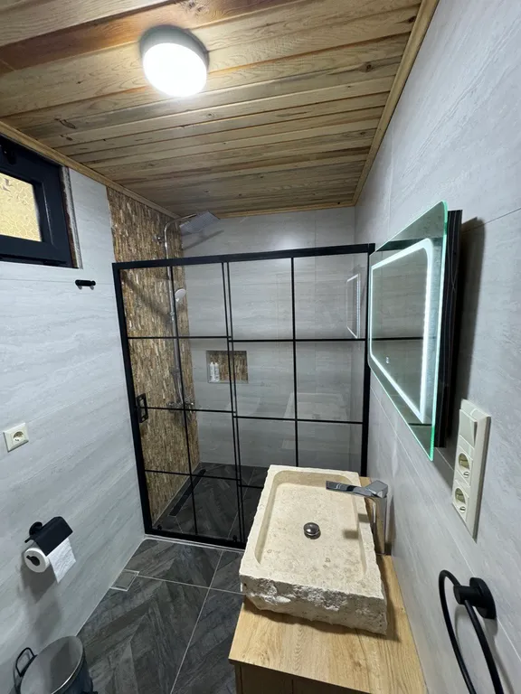 Просторное эко бунгало в сосновом лесу на побережье Турции