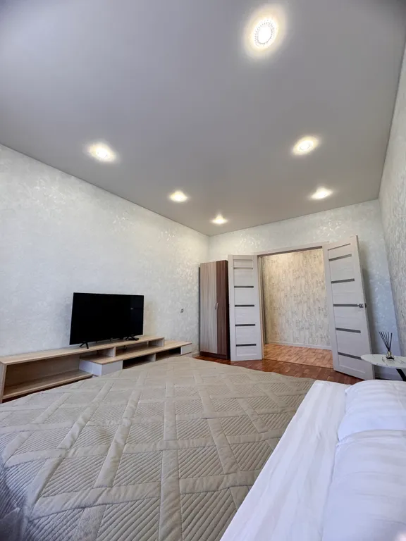 Уютная "евродвушка"с красивым видом на Китай, в ЦЕНТРЕ ГОРОДА