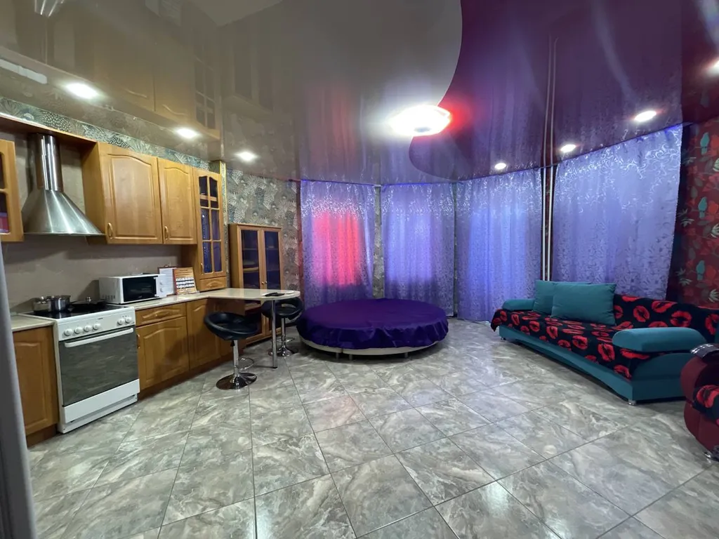 Студия любви в стиле 50 оттенков красного