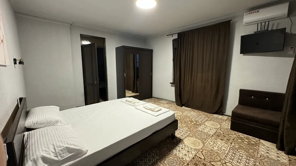 4-комнатный Дом