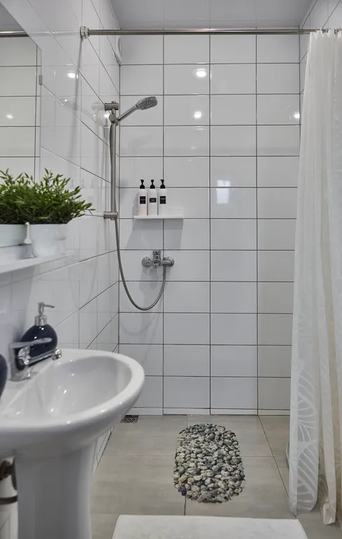 Коттедж Домик у грота Дианы — Севастополь