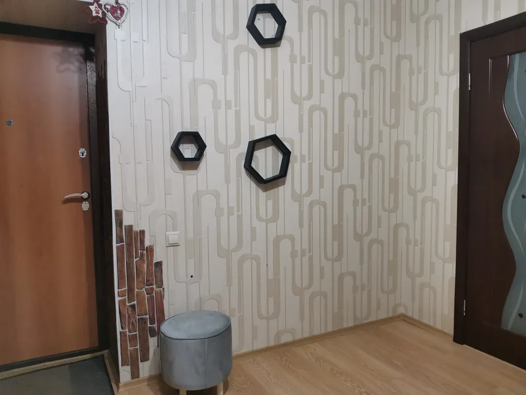 У Волги уютная квартира с видом на горы