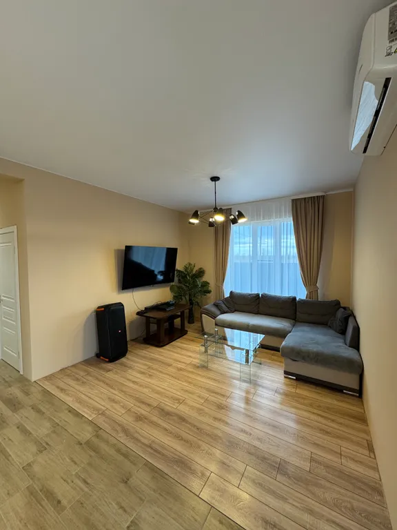 Коттедж Дом с баней и бассейном — Старокорсунская