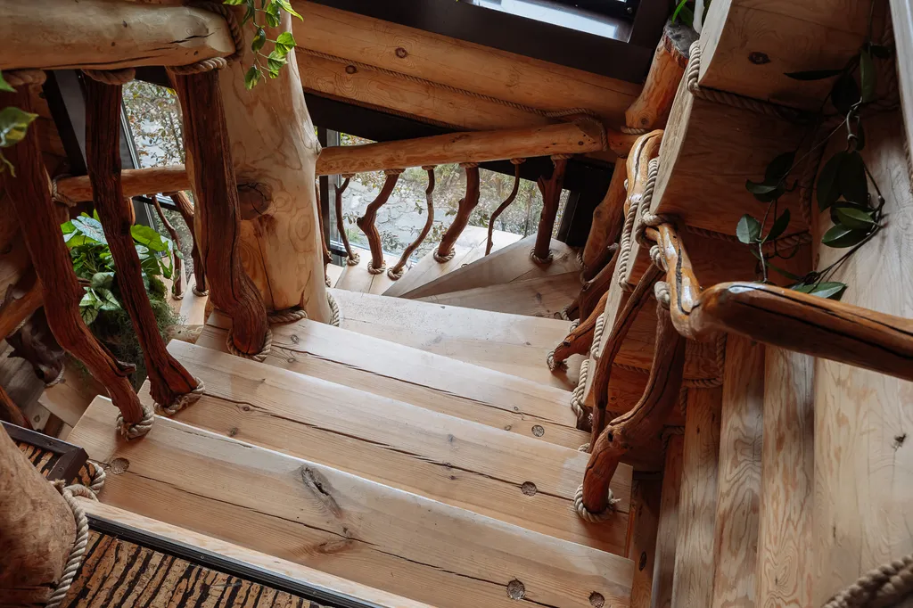 Шикарный дом из сруба с баней и бассейном