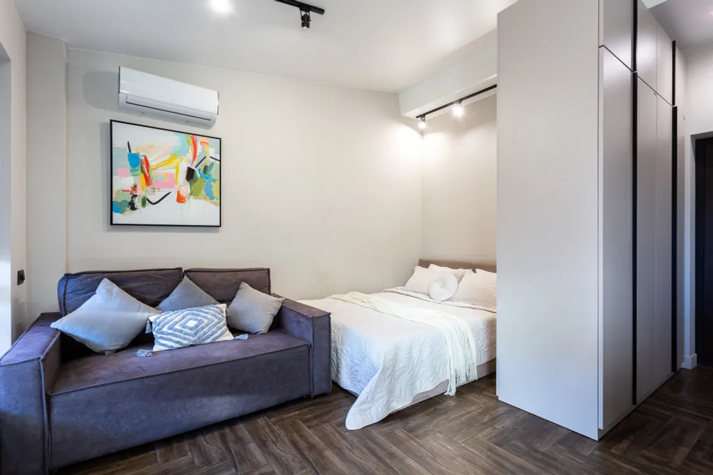 Стильная студия Кватро 152 с террасой и кофемашиной