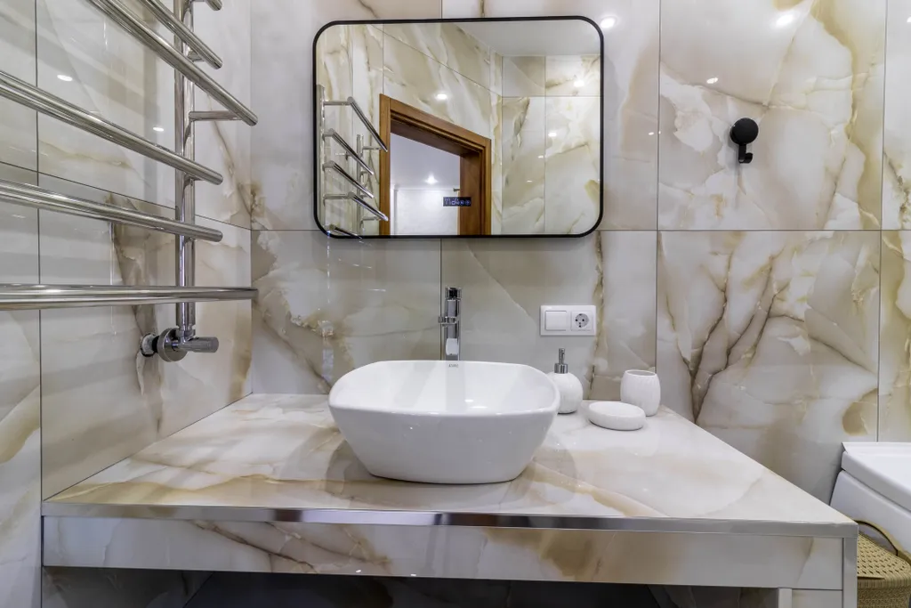 Двухкомнатная апартаменты   с теплым бассейном  у моря.