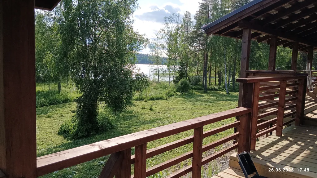 Дом с тремя спальнями с видом на озеро