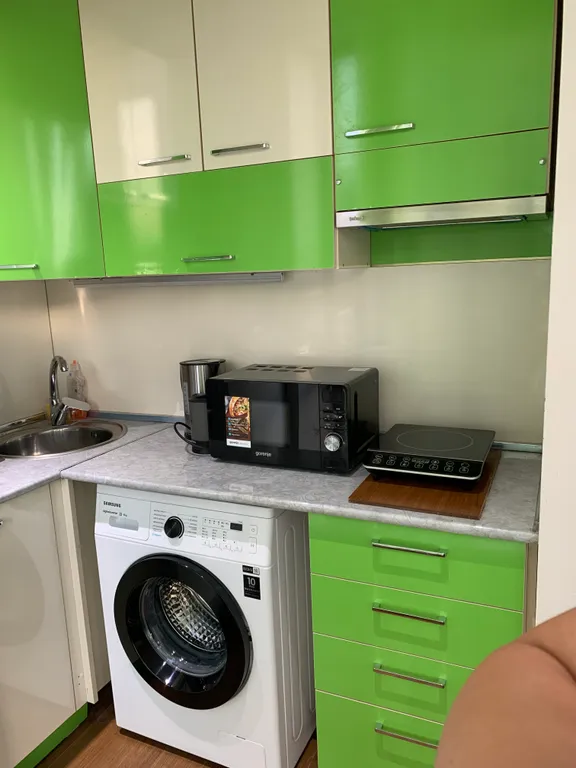 City Central Apartment (студия с витражами)