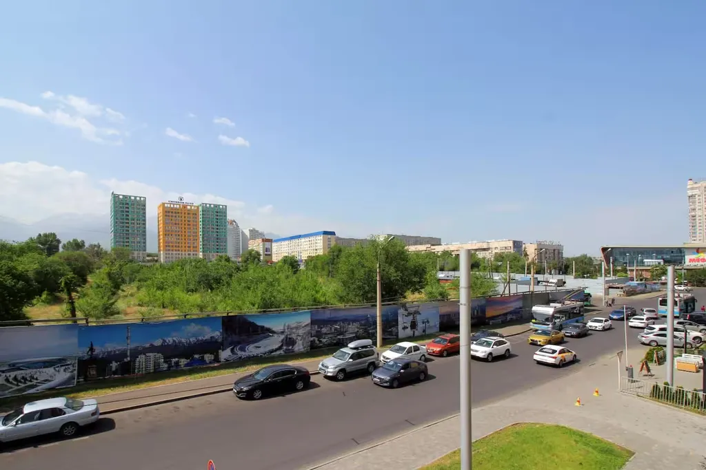 Трехкомнатная квартира в ЖК Braun возле ТРЦ Мега Алматы