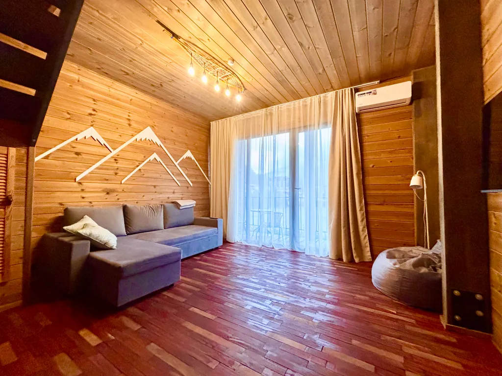 2эт. квартира 110м², вид на озеро и горы