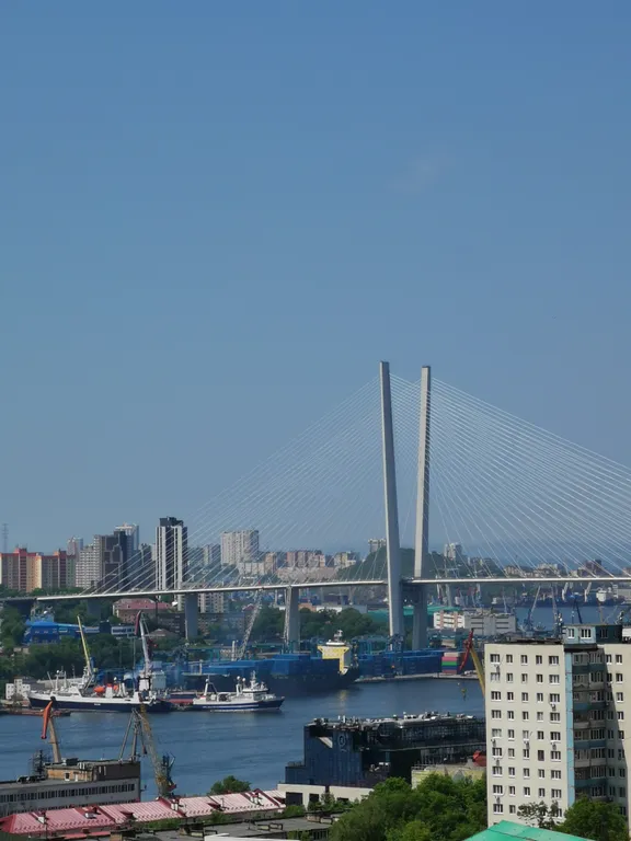 Квартира Квартира рядом с центром с видом на Золотой мост и море — Владивосток
