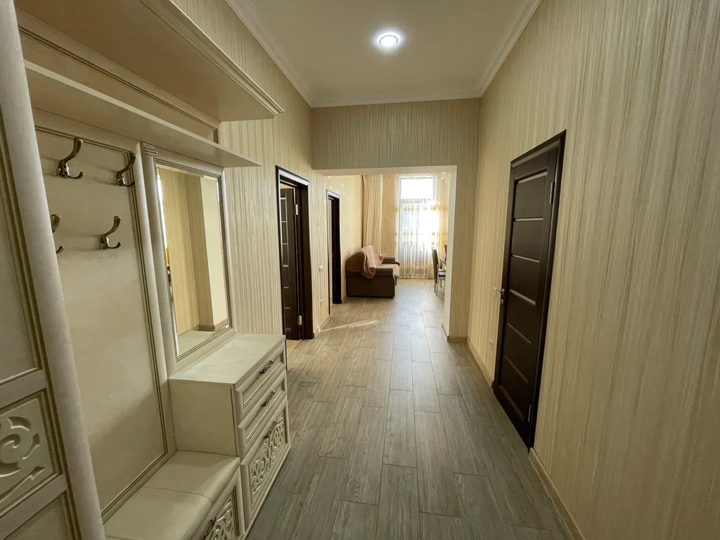 Апартаменты с двумя спальнями в элитном доме в центре рядом с парком