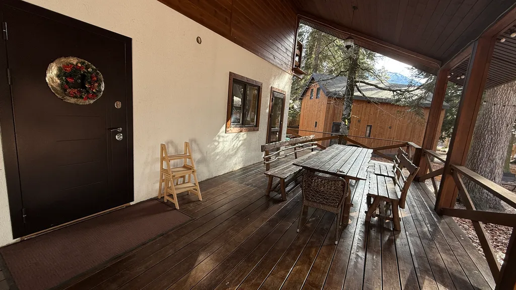 6-комнатный Дом