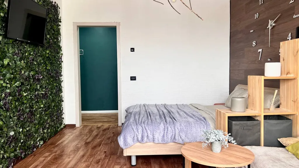 Grеen wood возле залива