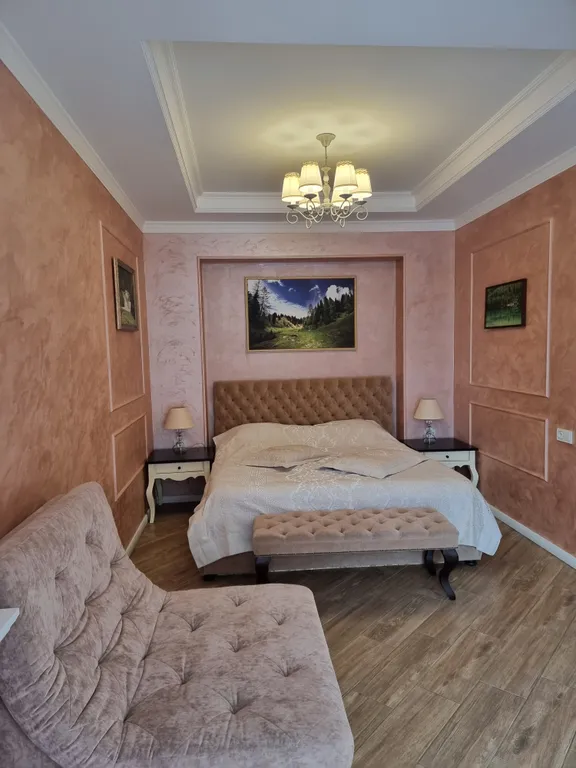 Апартамент в центре рядом с подъемником с балконом