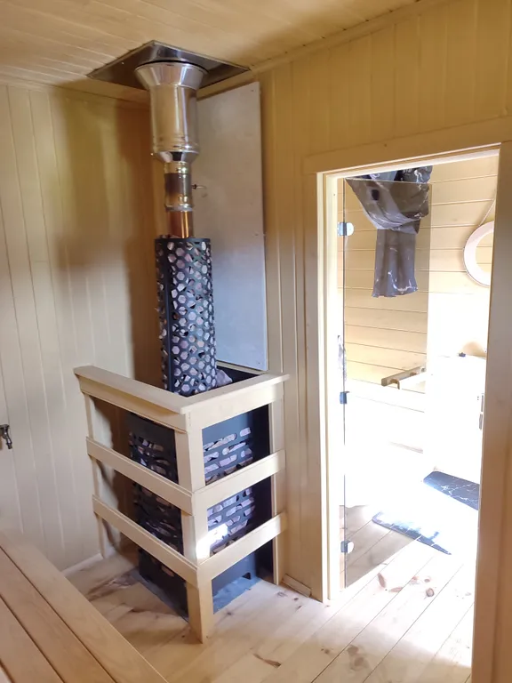 Новый дом у моря, с детский площадкой, мангалом и баней