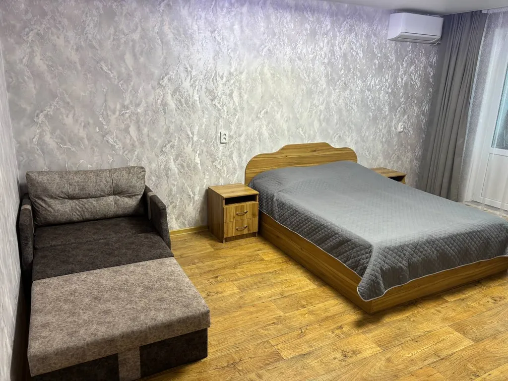 Квартира 2-комнатная Квартира — Евпатория