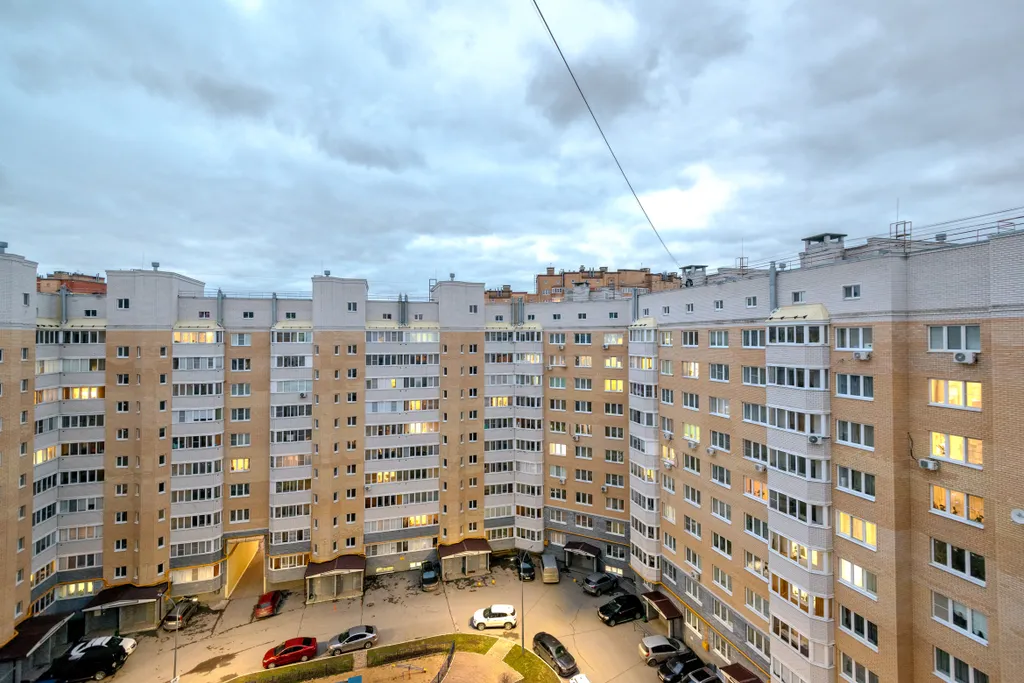 В тихом районе с удобной кроватью, гостиничный сервис, бесконтактно