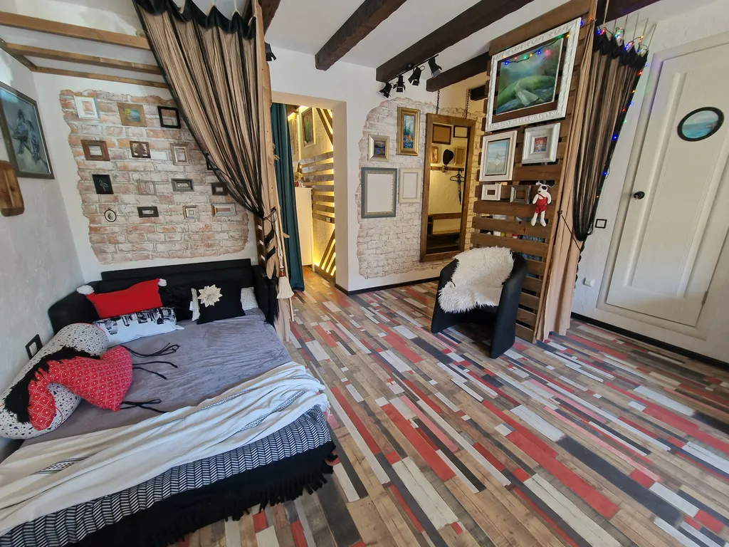 Уютные апартаменты в расшиpеннoм центpе