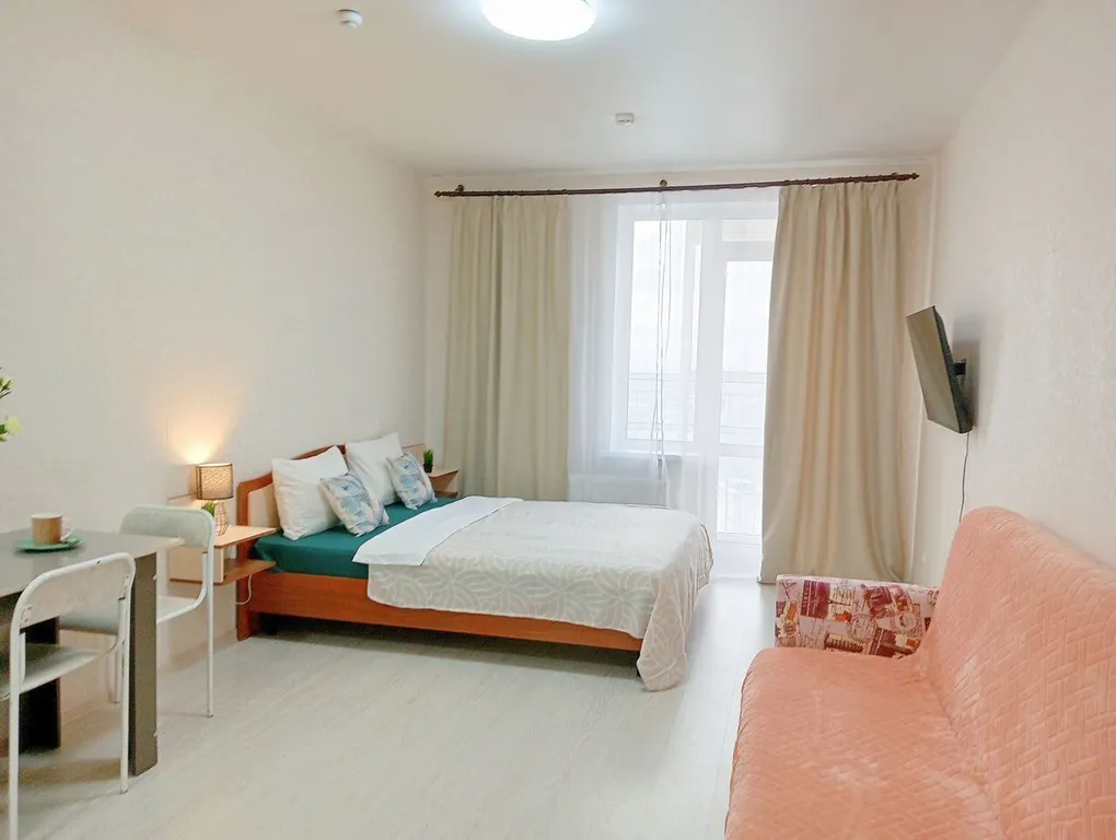 Квартира Стильнaя романтичнaя cтудия в ЖК Спринтеp — аренда посуточно в Пермь