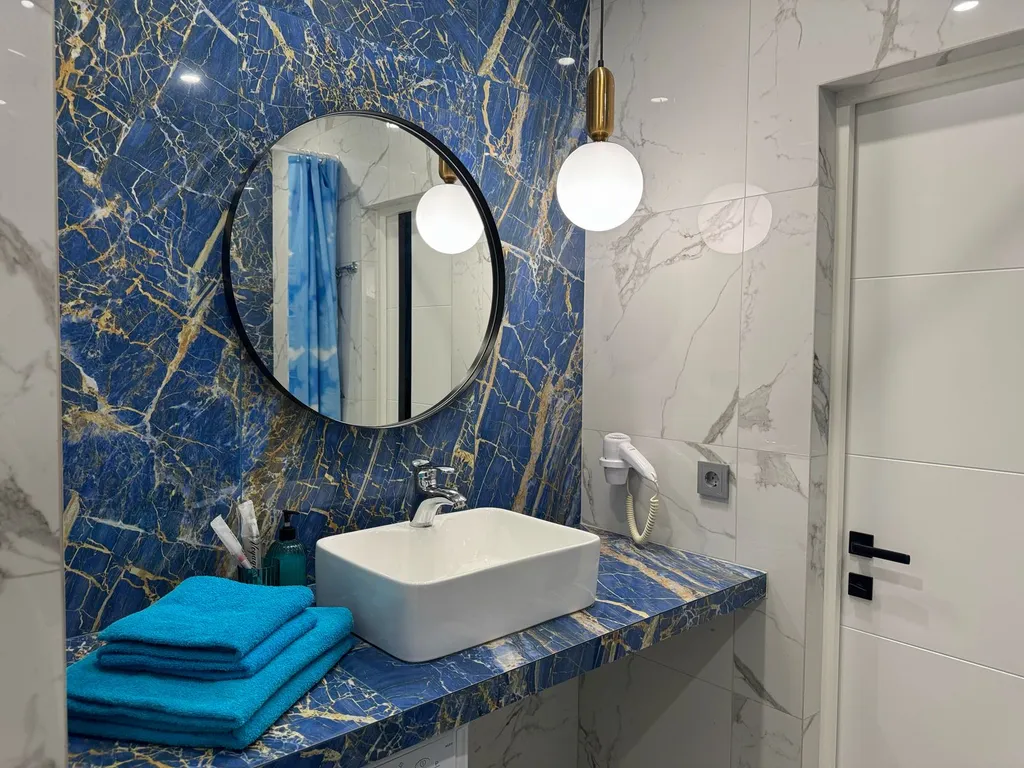 Апартаменты авроратзакрытая парковка, новый ремонт