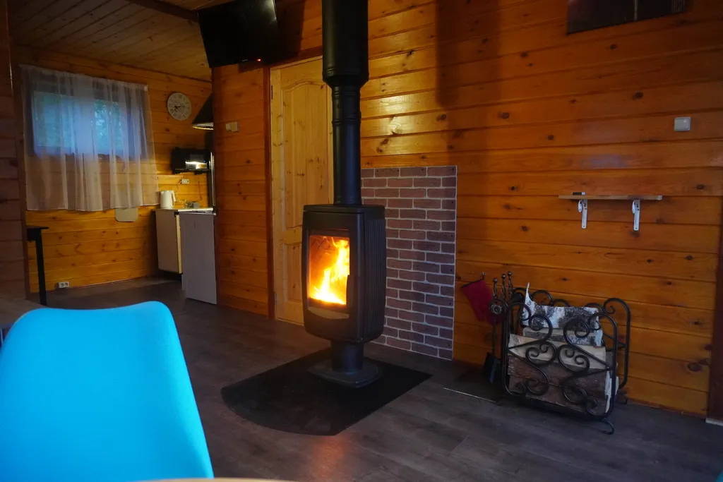 Домик на горке с баней