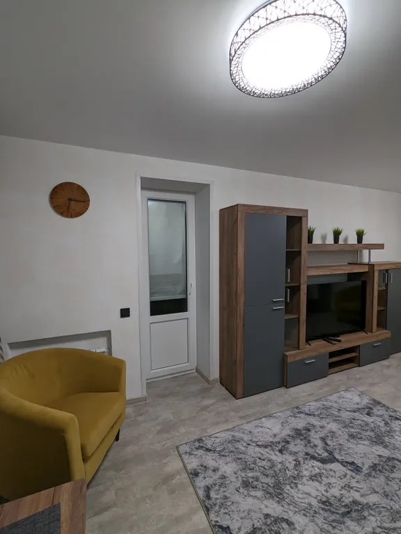 Двухкомнатная квартира рядом с Ледовым дворцом