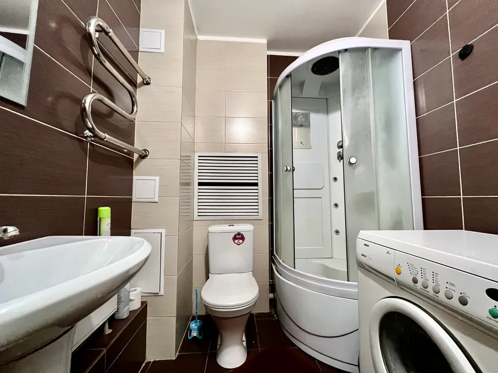 Уютная квартира рядом с ТРК Ультра, Кировский район