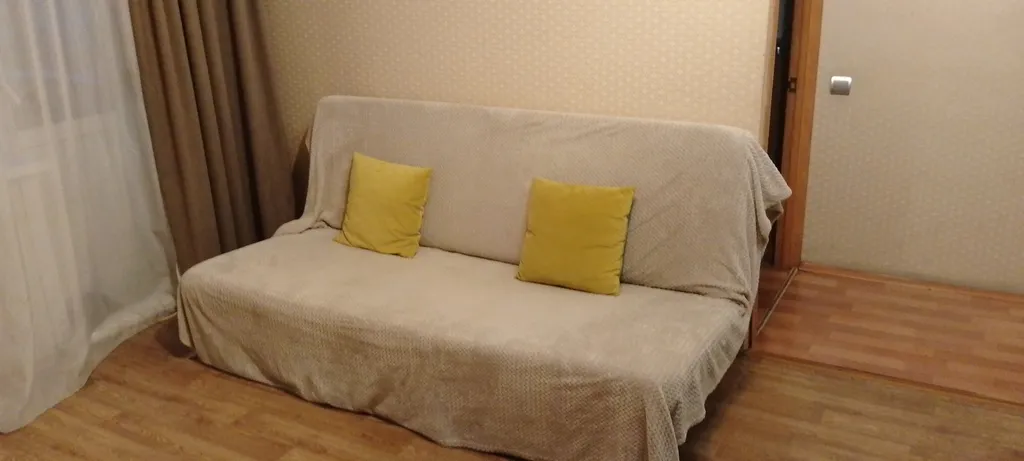 Квартира две остановки от вокзала