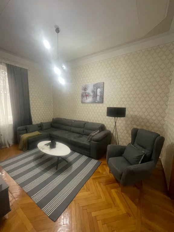 Апартаменты с балконом рядом с парком Ваке