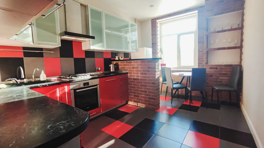 Просторная двушка в историческом центре 10 мин от парка