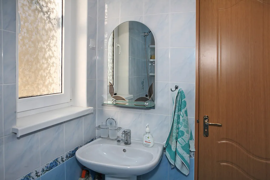 Уютный номер с видом на горы