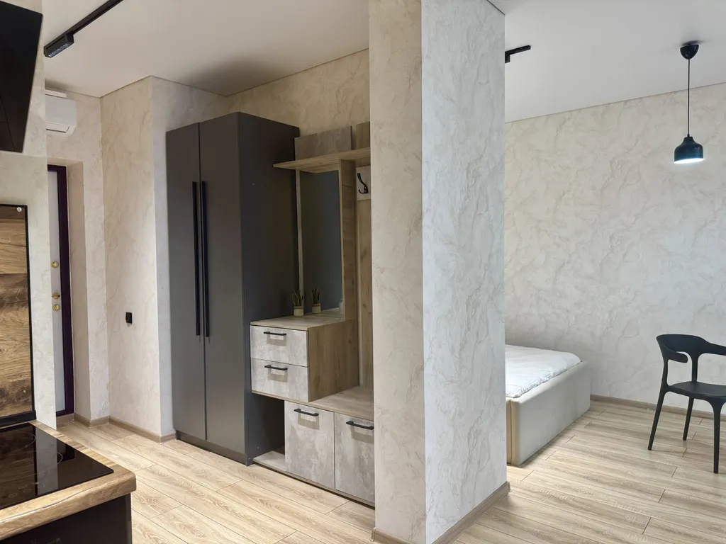 Квартира Квартира Просторная евродвушка с двумя Smart-TV в Прованс — Новосибирск