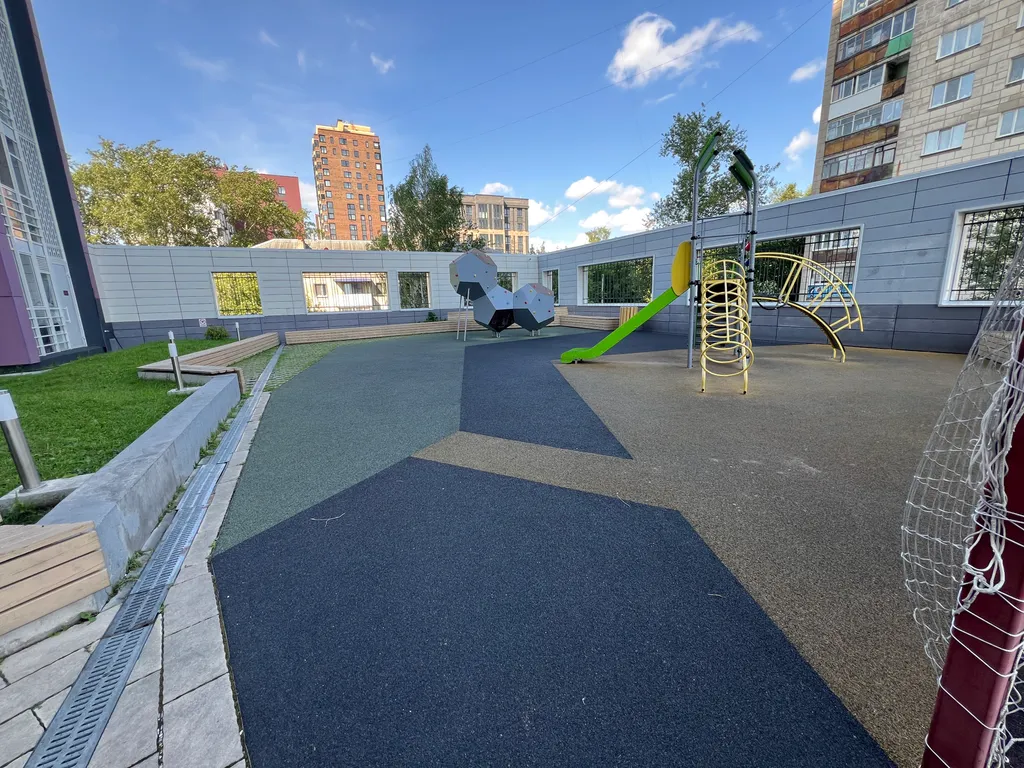 Стильная евродвушка в новом доме комфорт -класса