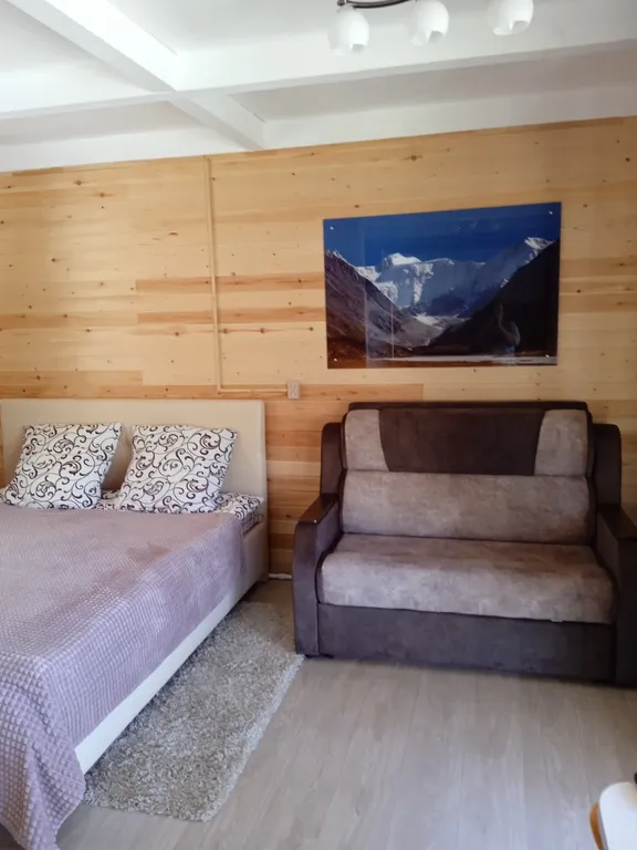 Дом для семьи с детьми с видом на озеро и горы