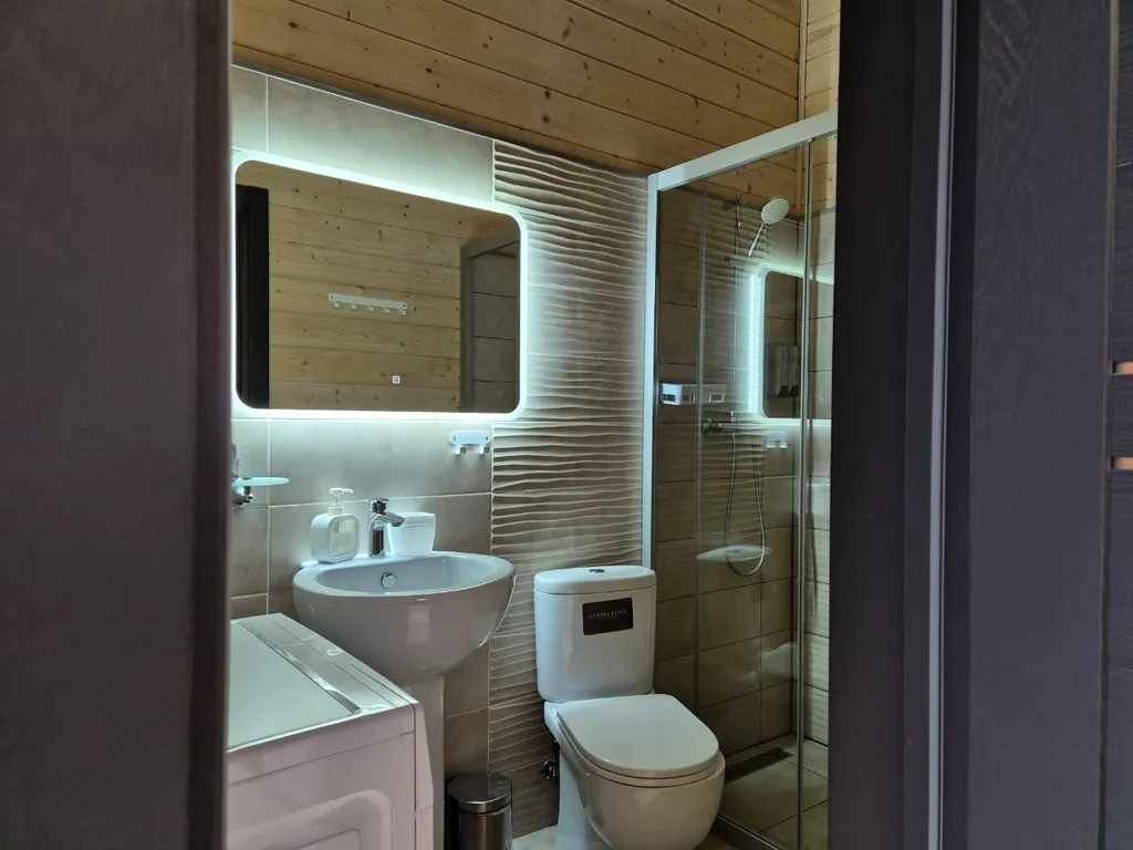 Панорамный коттедж с видом на залив