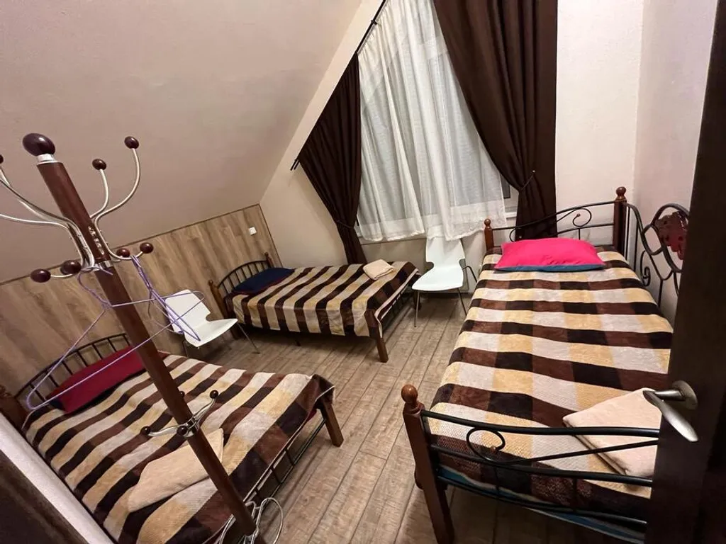 6-комнатный Дом