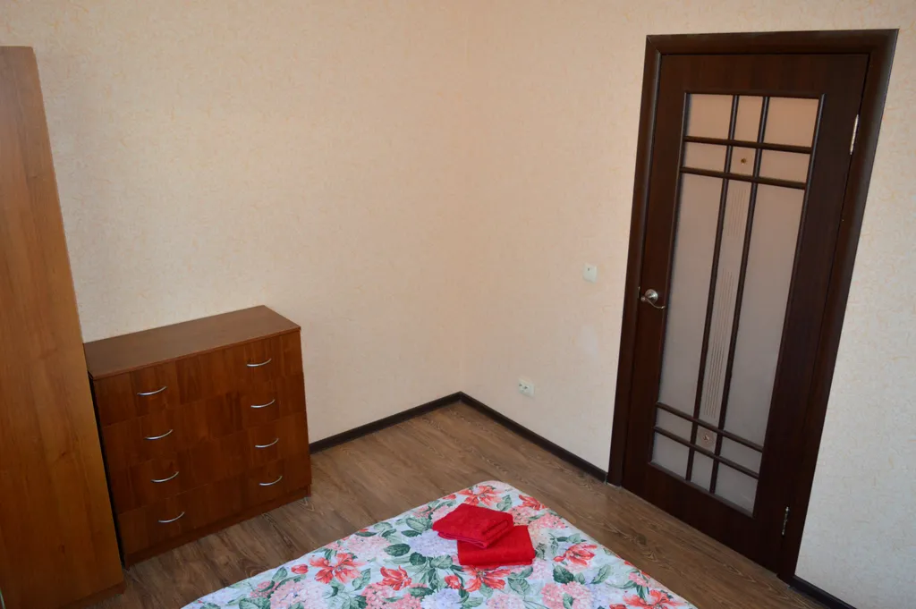 Эконом двушка в районе площади Победы