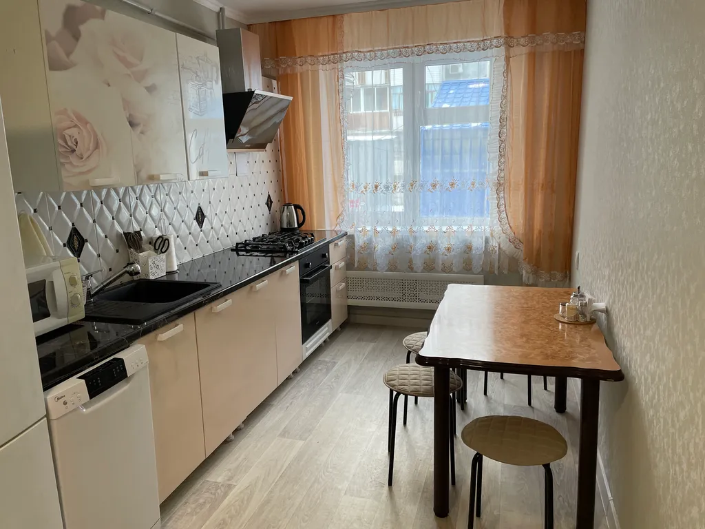 Светлая 2х комнатная квартира в центре