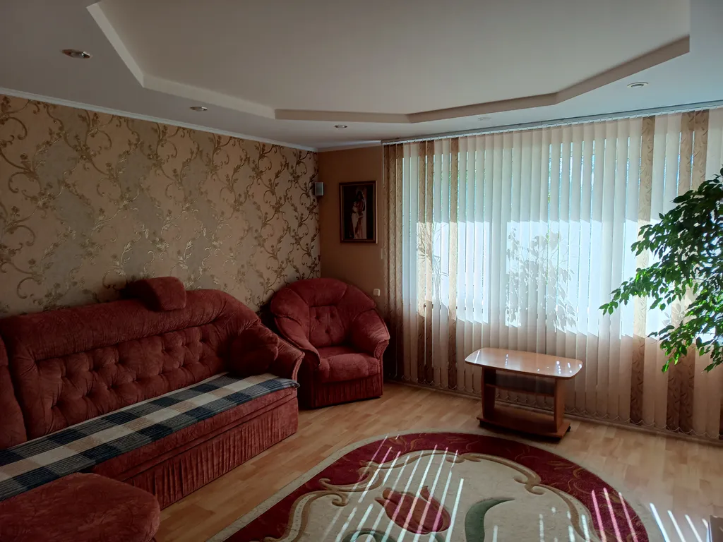 Уютная трешка в центре рядом с жд вокзал