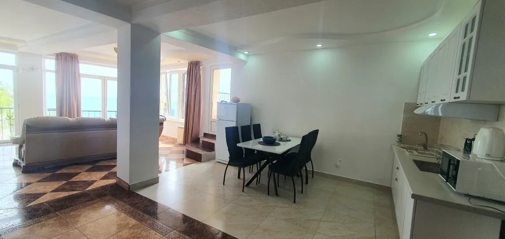 Квартира в 50 метрах от моря