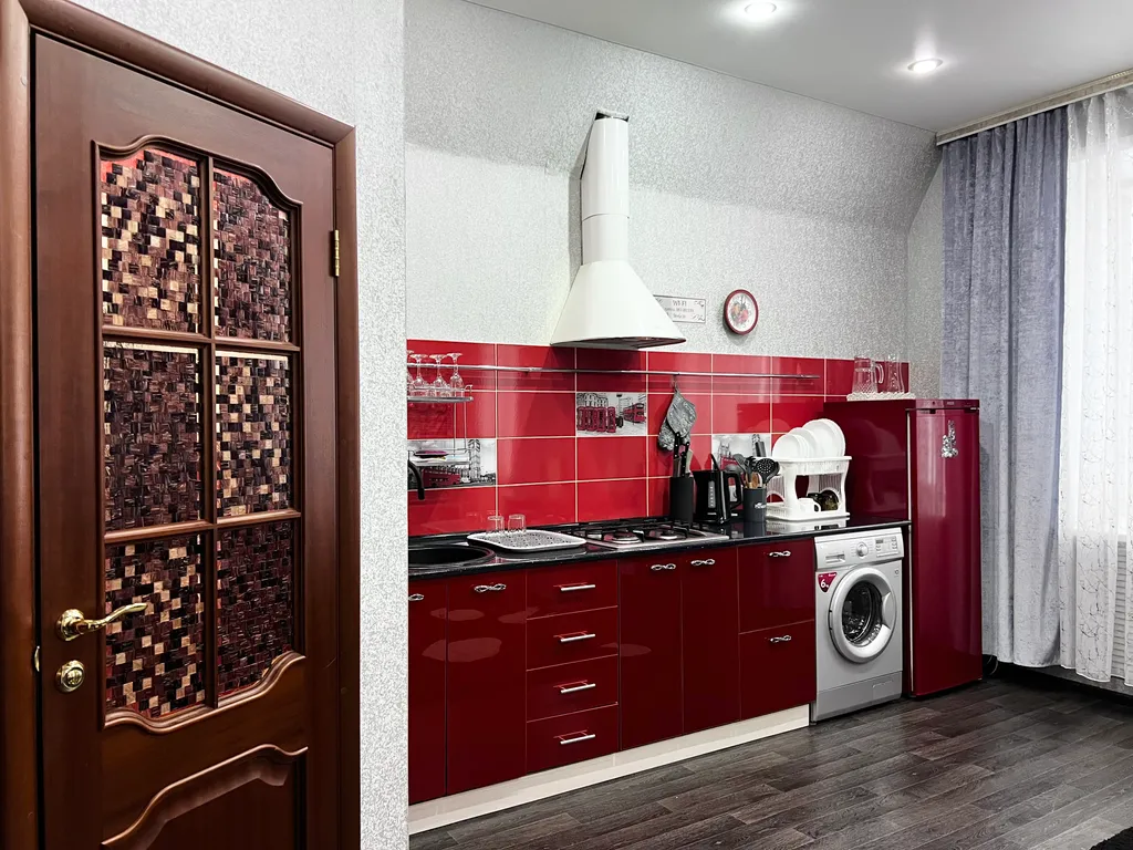 Студия люкс в центре Ангарска, Район Площадь, Администрация города