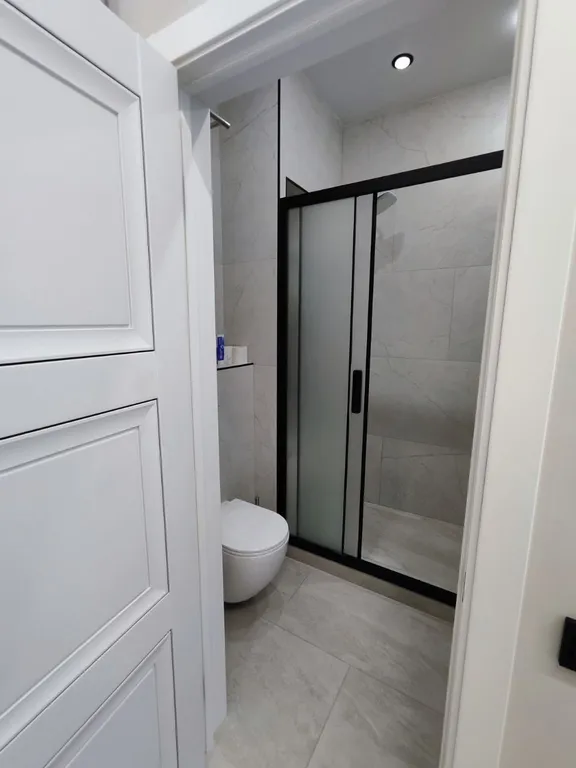 Просторные апартаменты с лоджией