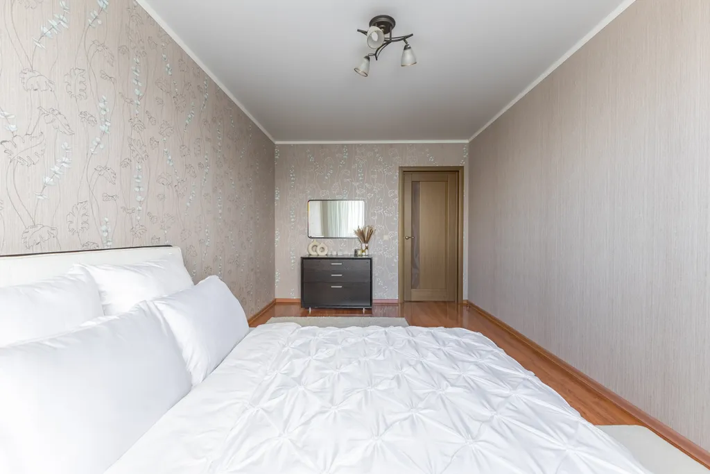 Квартира 4-комнатная Квартира — Казань