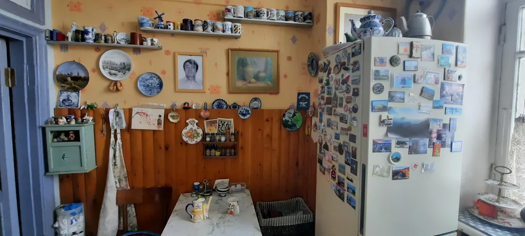 Просторная комната в винтажной квартире