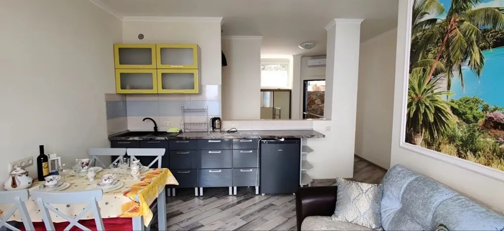 Двух этажный апартамент с видом на море и двумя балконами 303