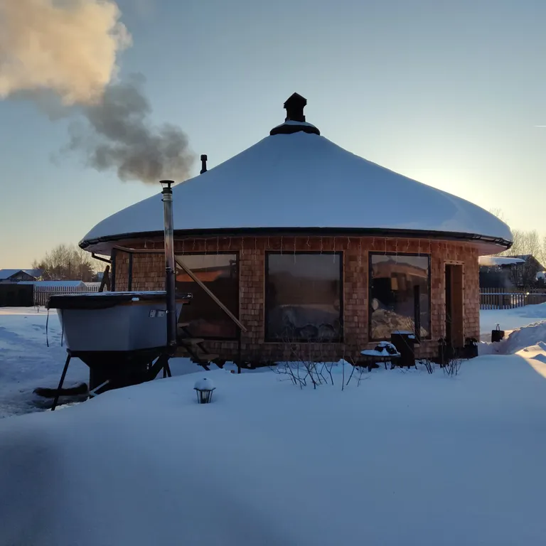 Купольная баня на дровах