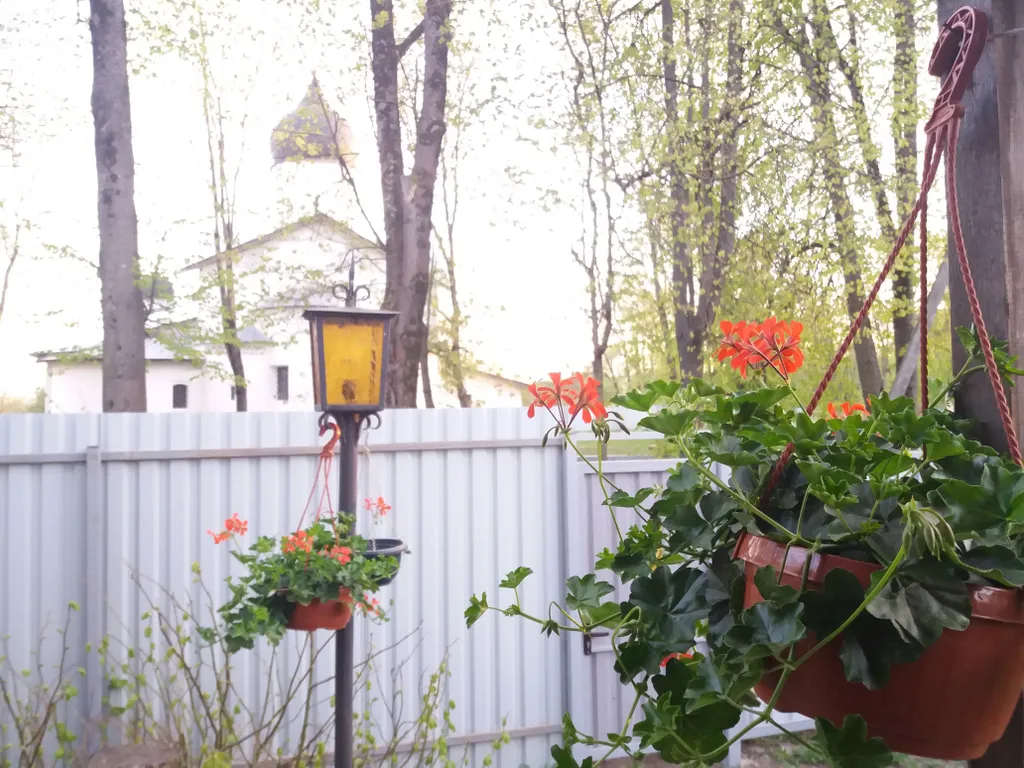 Воскресенское подворье апартамент в самом центре с видом на церковь